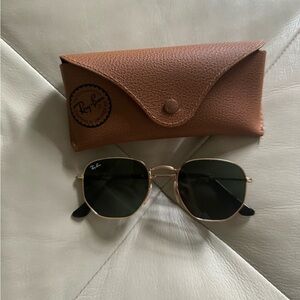 RAY-BAN Flat Hexagonal Sunglasses